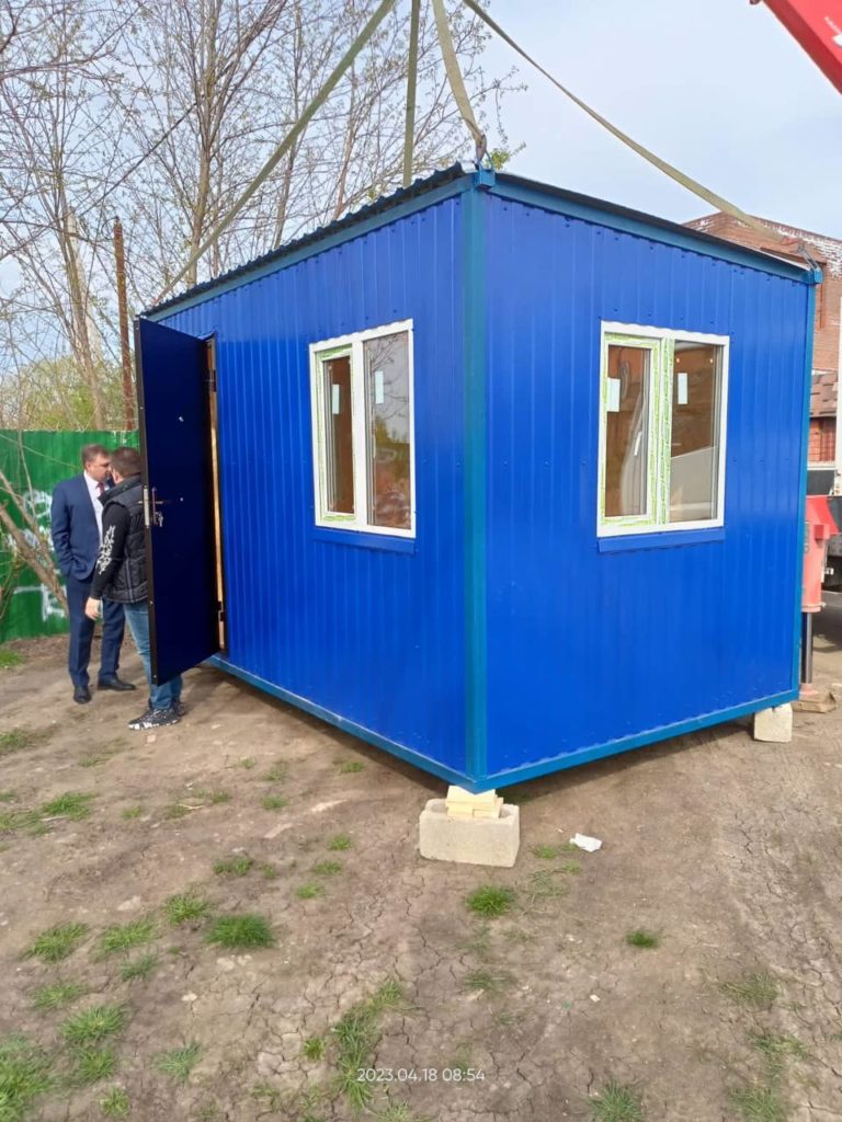 bytovka-s-odnim-oknom-4x2-4-smartbox-stroy