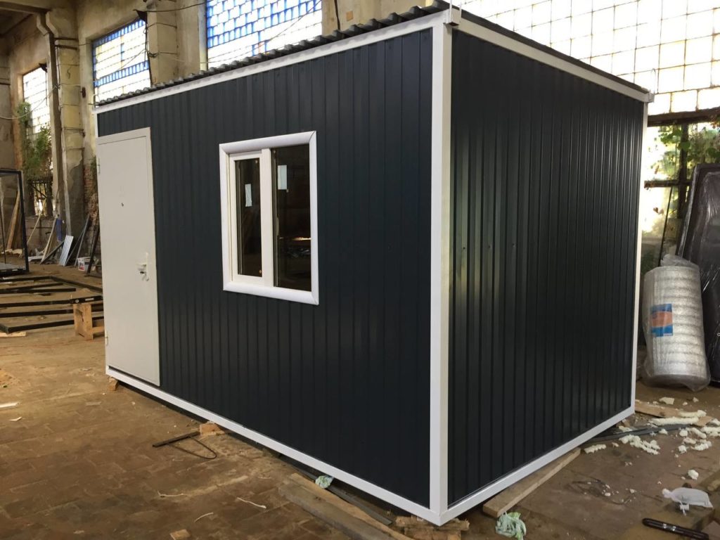 bytovka-s-odnim-oknom-4x2-4-smartbox-stroy