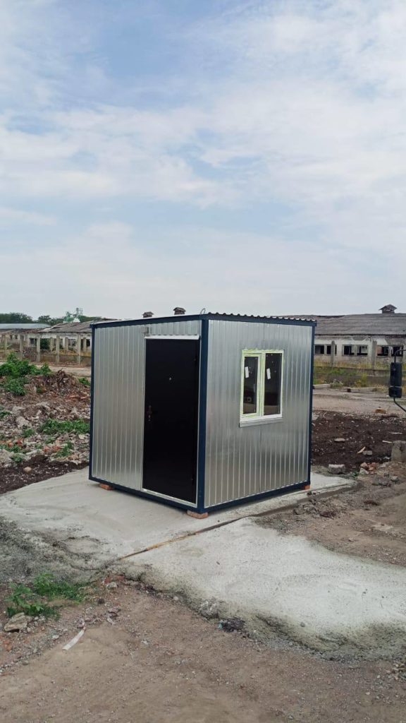 bytovka-s-odnim-oknom-2x2-4-smartbox-stroy